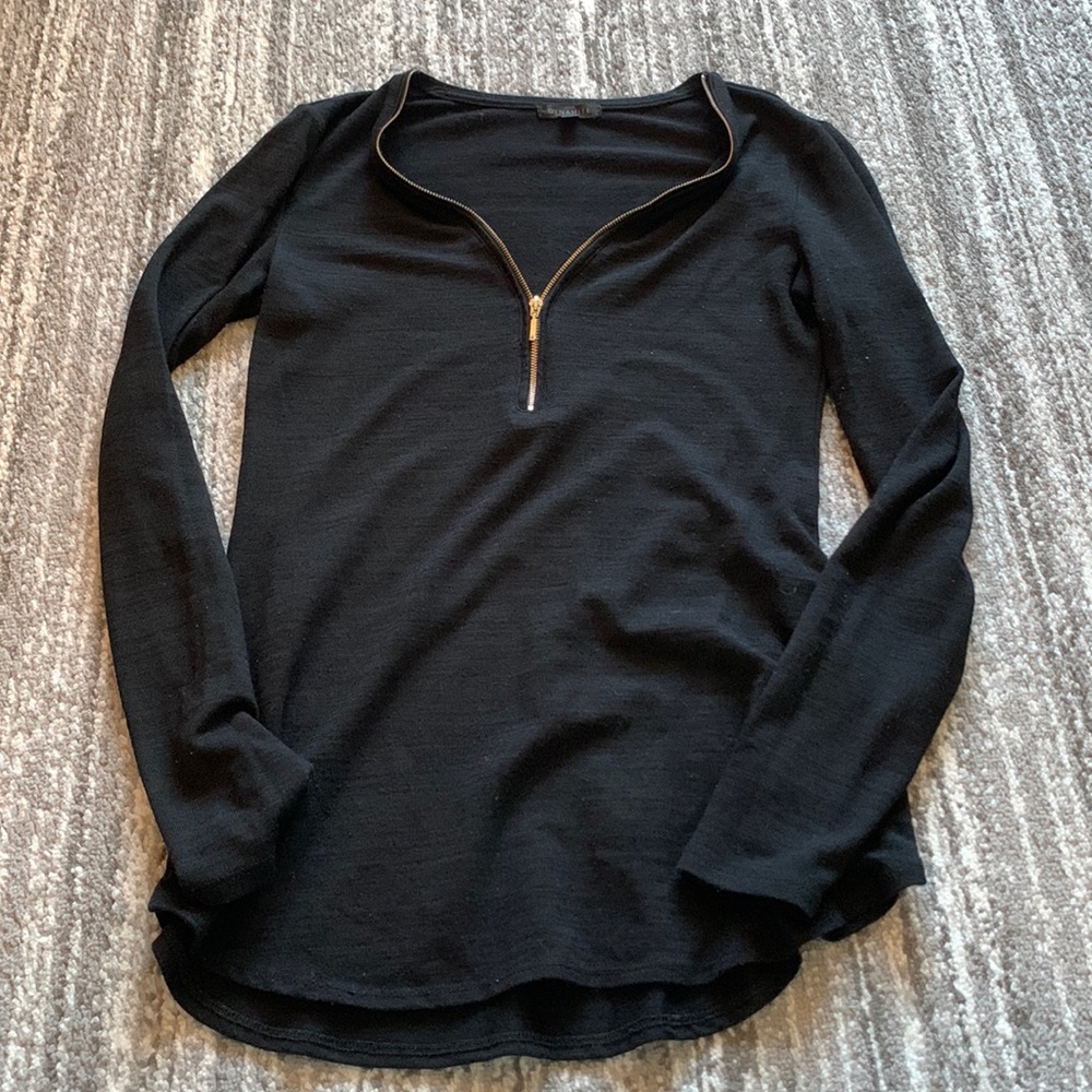 Dynamite black with gold zipper top